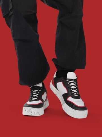 Men SPLATTER Colourblocked Water Repellent Upper Memory Foam Sneakers