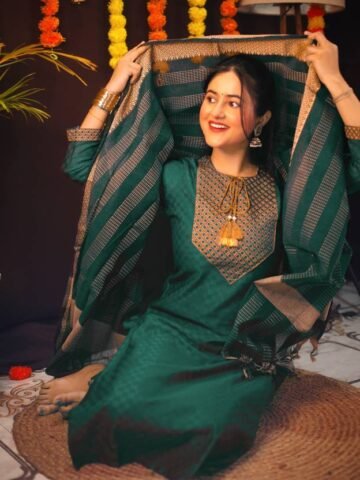 Tibra Attire Women Cotton Blend Kurti Pant Dupatta Set